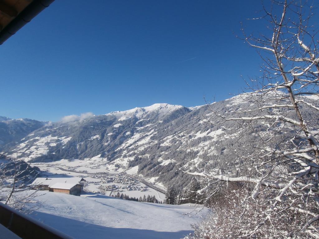 Landhaus Claudia Apartment Zell am Ziller Ngoại thất bức ảnh